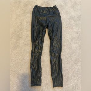 Aritzia daria leather leggings